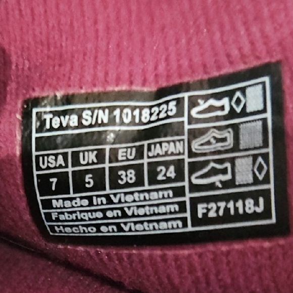 Teva Ember Moc Women's Black and Pink Quilted Slip On Loafers - Picture 8 of 8